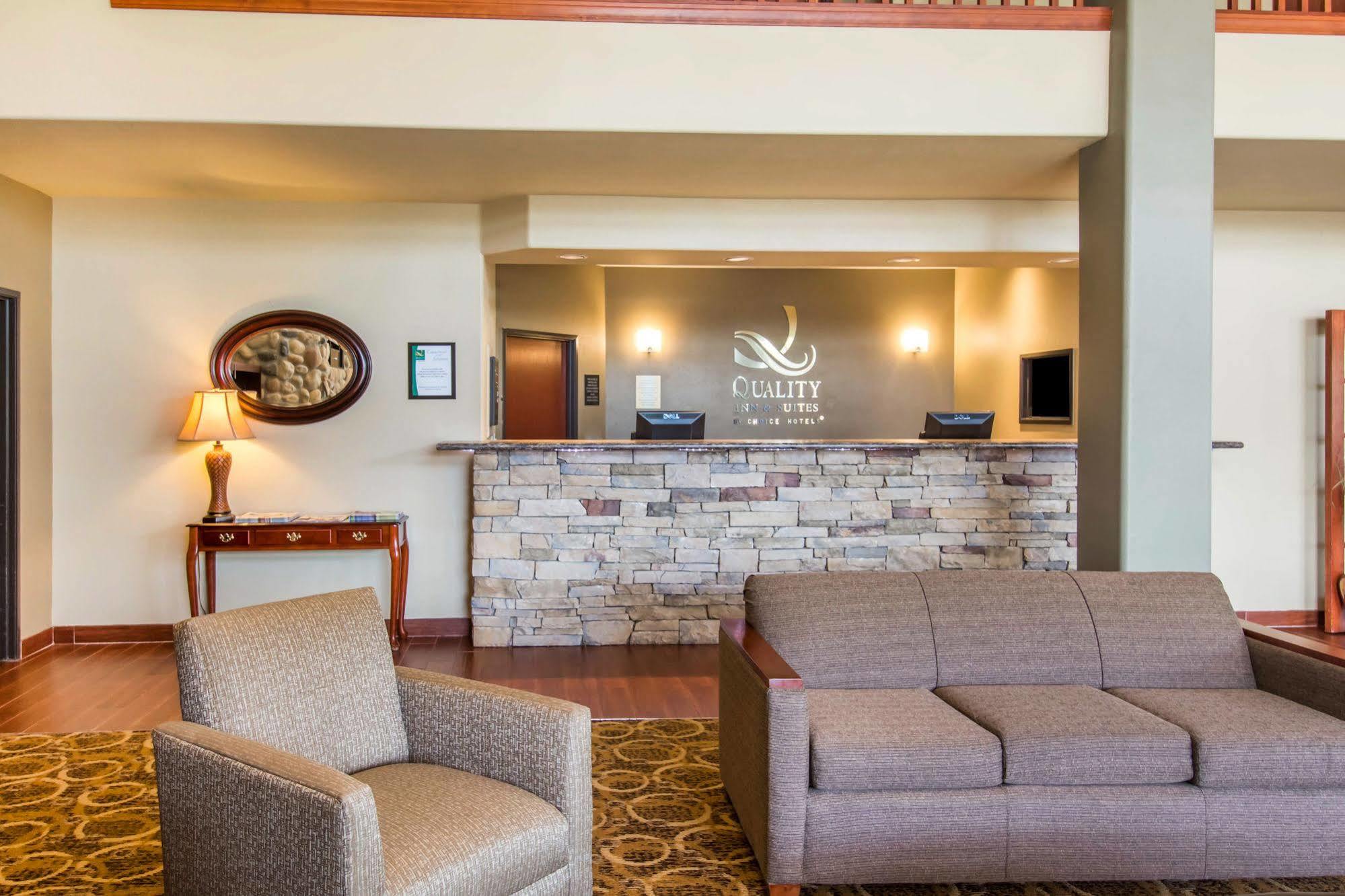 Quality Inn & Suites Of Liberty Lake Extérieur photo